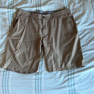 Under Armor mens board shorts